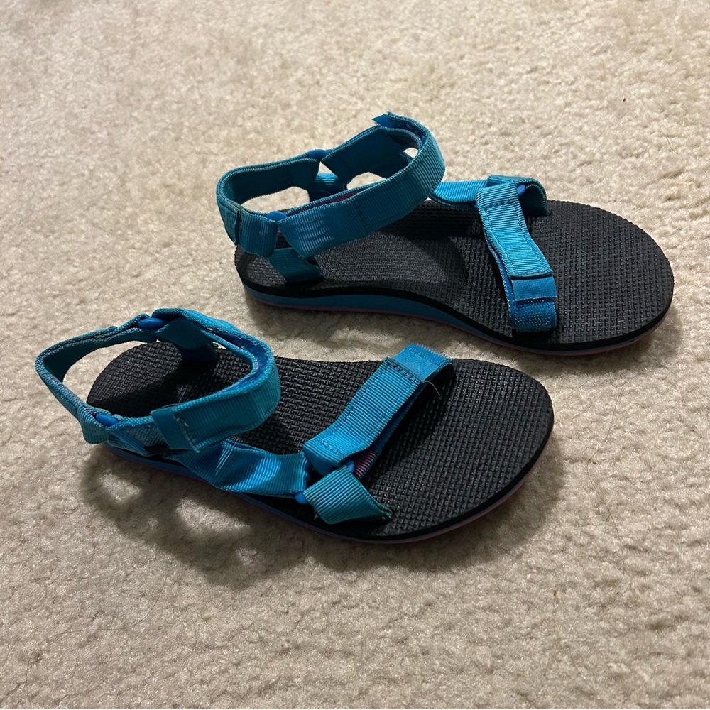 Teva Sandals In Turquoise And Pink (Women’s 6)